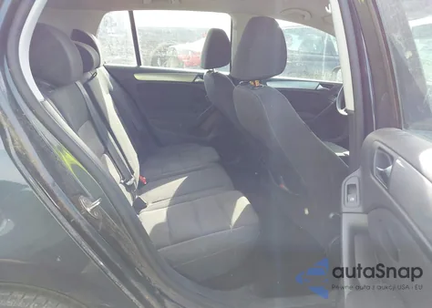 2013 Volkswagen Golf 2.5L 4-Door z USA, uszkodzony, nr VIN WVWDA7AJ4DW119414